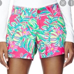 Lilly Pulitzer Callahan Short. Size 6.